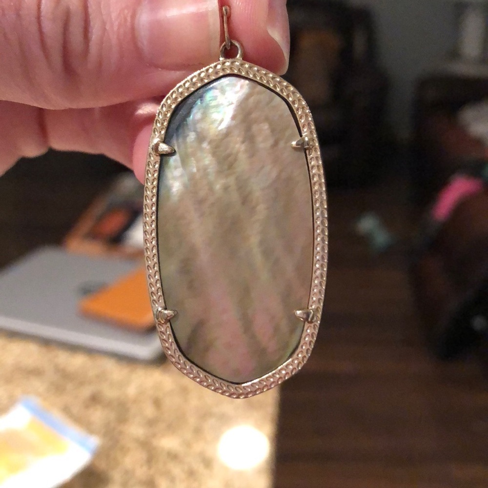 Kendra Scott Danielle earrings